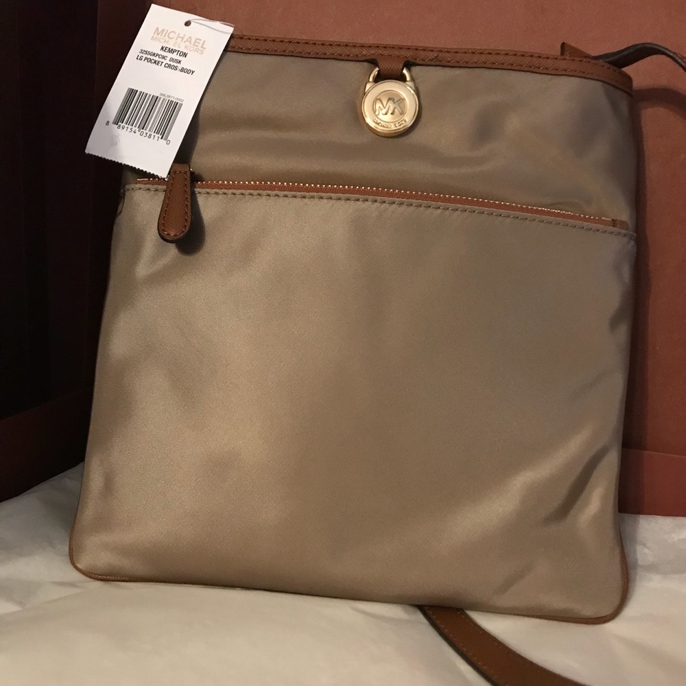 Michael Kors Kempton Large Crossbody Shoulder Bag